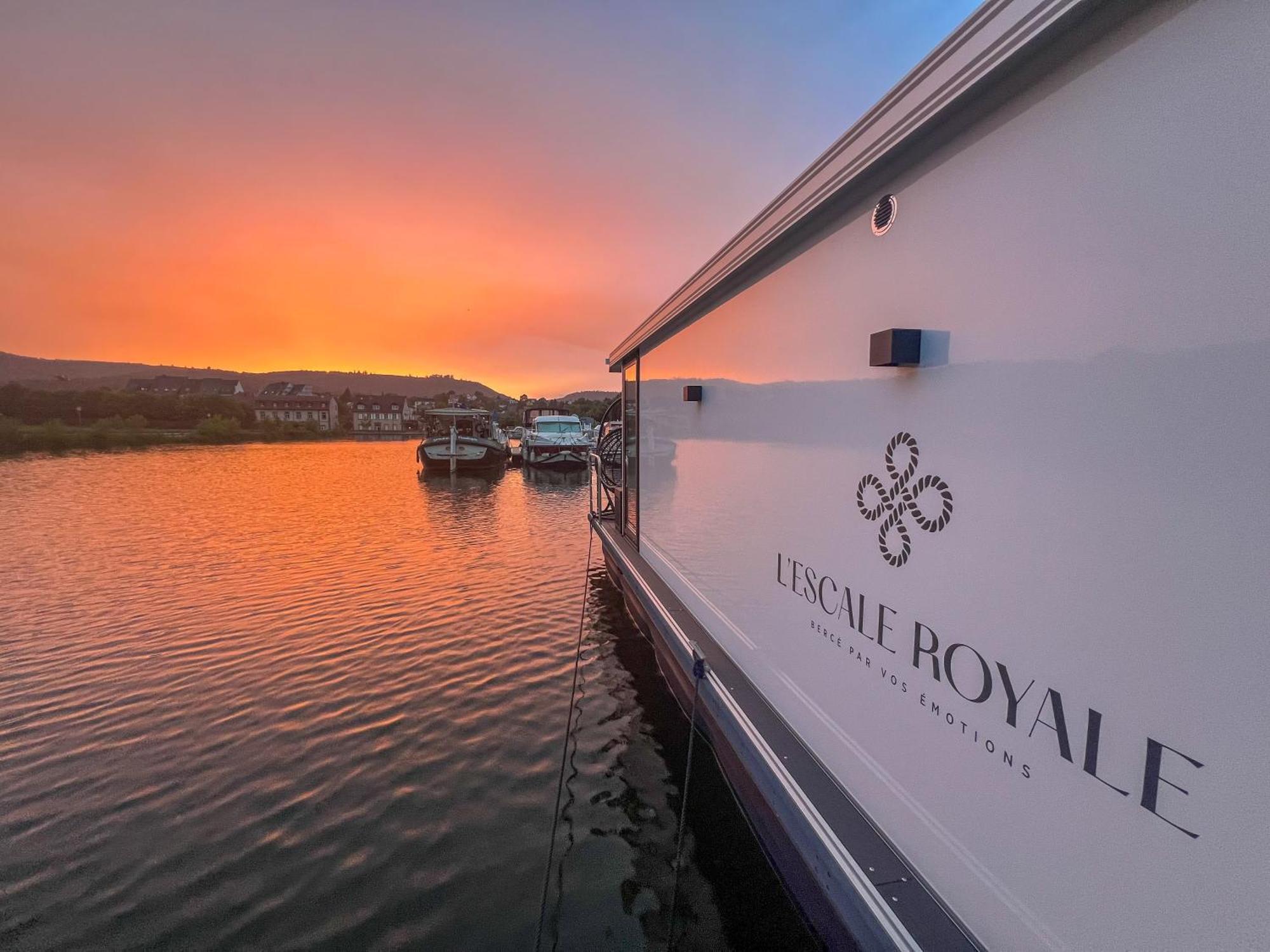 L'Escale Royale Saverne - Rhin - Strasbourg Bagian luar foto