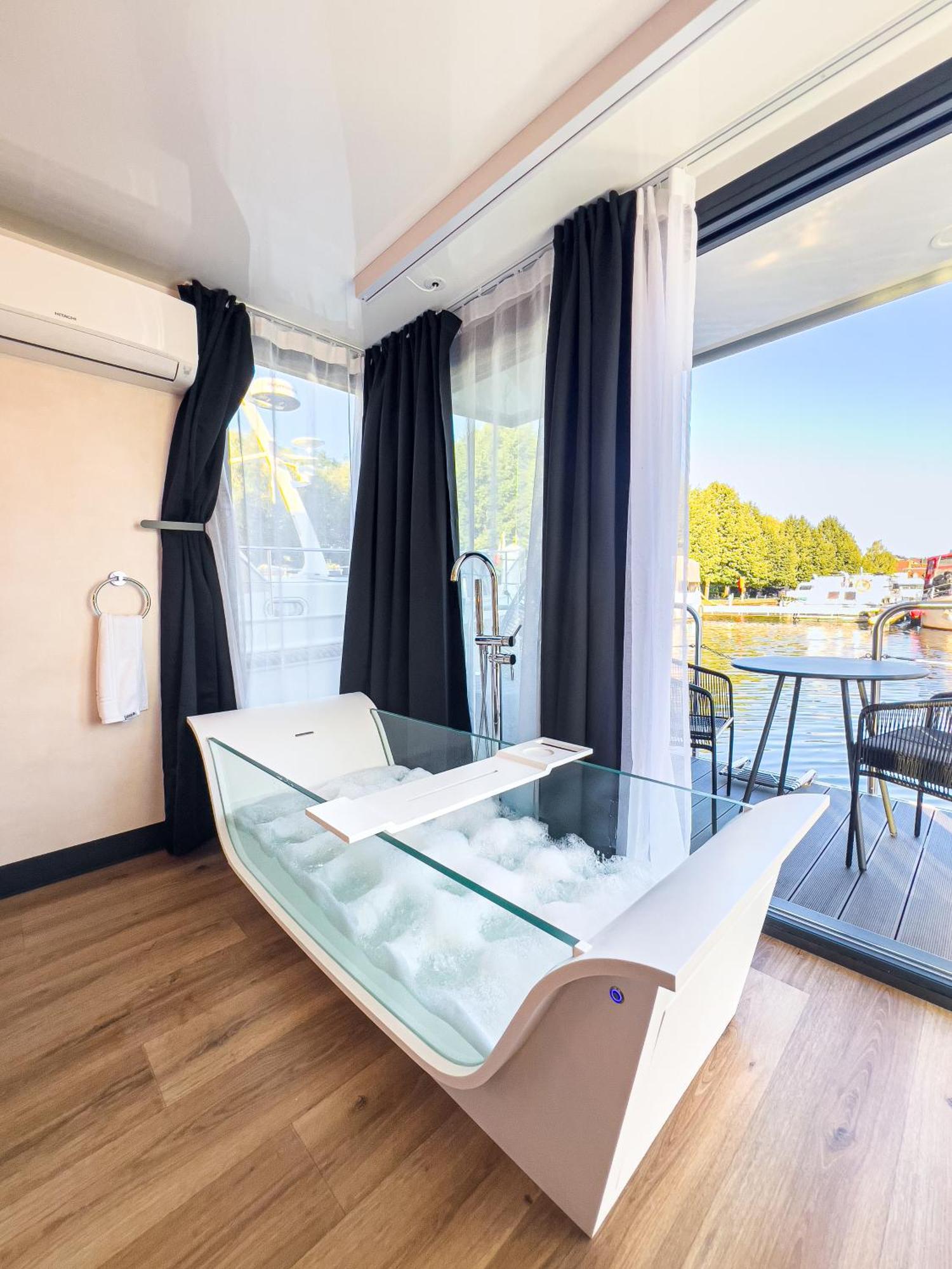 L'Escale Royale Saverne - Rhin - Strasbourg Bagian luar foto
